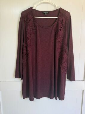 Lane Bryant Burgundy Wine Lightweight Floral Lace Trim Tunic Top